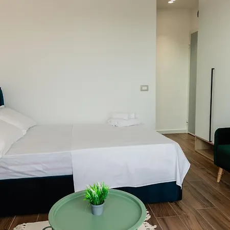 Prime Location In Lejlighed Tirana
